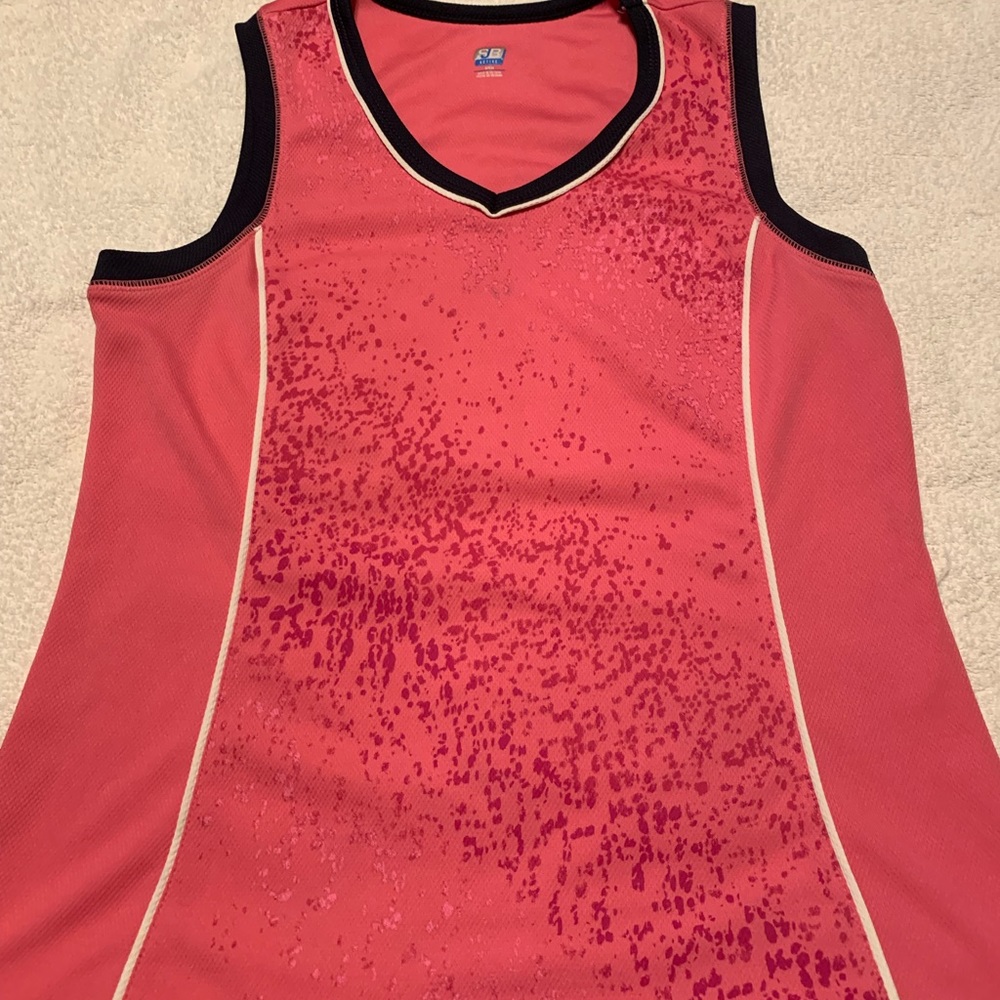 SB Active Tops